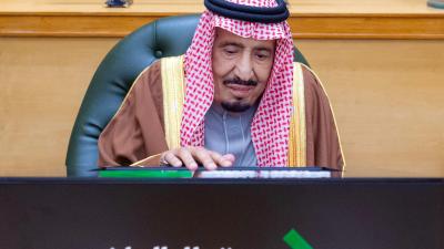 خادم الحرمين الشريفين يفتتح مشروع قطار الرياض 